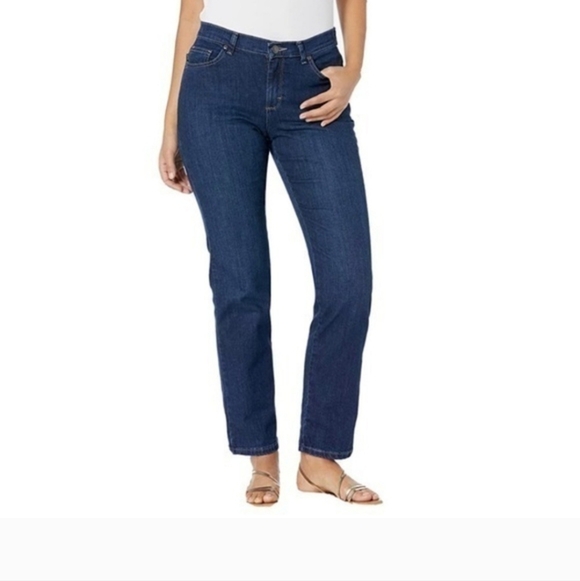 Lee straight leg mid rise reg fit jeans - Picture 13 of 13